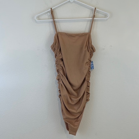 NWT Free People On Your Side Nude Ruched Bodysuit - Picture 2 of 12